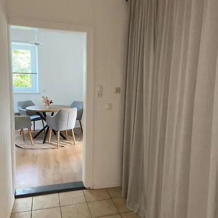 شقة Mit 3 Schlafzimmern Im 1 Stock